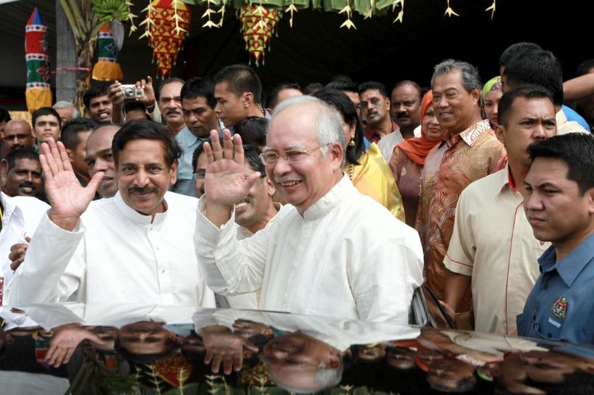 Prime Minister Datuk Seri Najib Razak at the  MIC Deepavali 2013 Open House at Batu Caves, Kuala Lumpur, November 2, 2013. u00e2u20acu201d Picture by Saw Siow Fengn