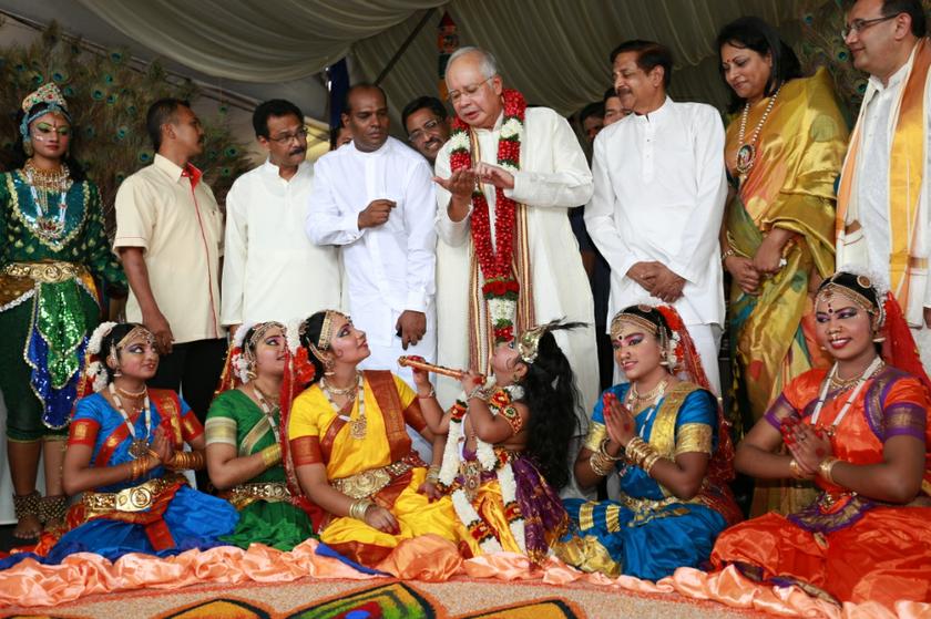 Prime Minister Datuk Seri Najib Razak and Deputy Prime Minister Tan Sri Muhyiddin Yassin attend the MIC Deepavali 2013 Open House at Batu Caves in Kuala Lumpur November 2, 2013. u00e2u20acu201d Picture by Saw Siow Fengn