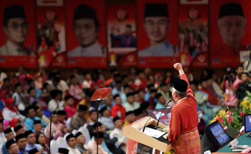 Umno president Datuk Seri Najib Razak delivers his keynote address during the opening of the 2013 United Malays National Organisation General Assembly at the Putra World Trade Centre in Kuala Lumpur December 5, 2013.u00c2u00a0u00e2u20acu201du00c2u00a0Reuters pic