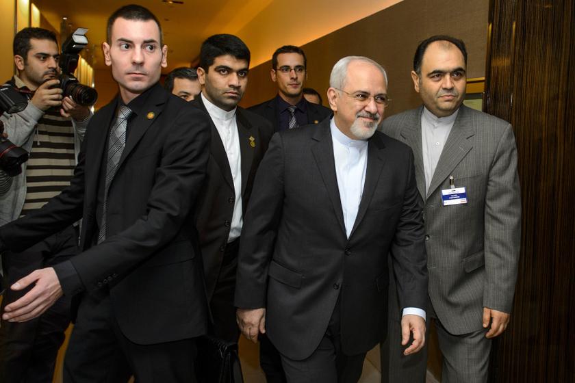 Iranian Foreign Minister Mohammad Javad Zarif (2nd right) arrives for talks over Iranu00e2u20acu2122s nuclear programme in Geneva November 22, 2013. u00e2u20acu2022 Reuters pic
