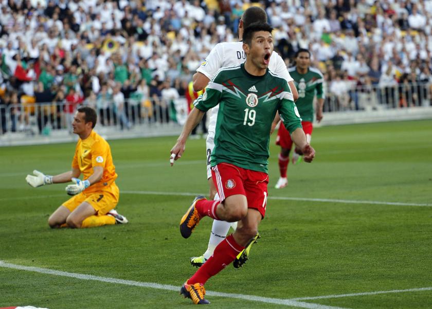 Mexicou00e2u20acu2122s Oribe Peralta celebrates after scoring a goal against New Zealand during their 2014 World Cup qualifying playoff second leg match in Wellington November 20, 2013. u00e2u20acu201d Reuters pic