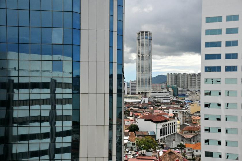 There was no glut in office space in Penang due to its growing services sector. u00e2u20acu201d Picture by KE Ooi