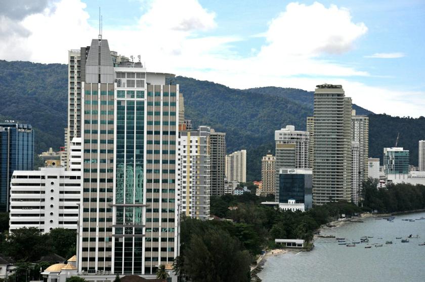 There was no glut in office space in Penang due to its growing services sector. u00e2u20acu201d Picture by KE Ooi