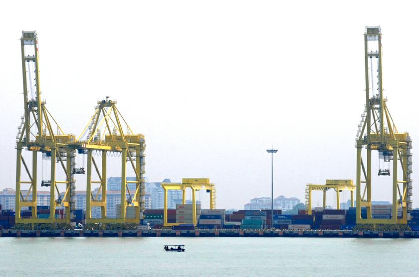 Penang port lost millions while in limbo over its privatisation. u00e2u20acu201d Picture by K.E. Ooi