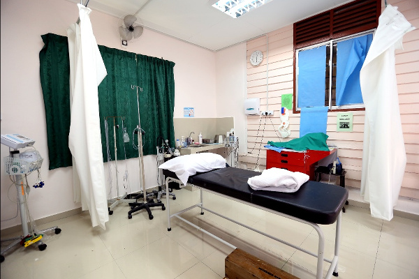 A view of the accidents and emergency treatment room in the clinic.
