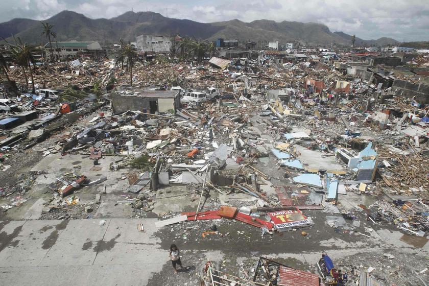 Thousands of homes destroyed near the fishing port after super Typhoon Haiyan battered Tacloban city, central Philippines November 10, 2013