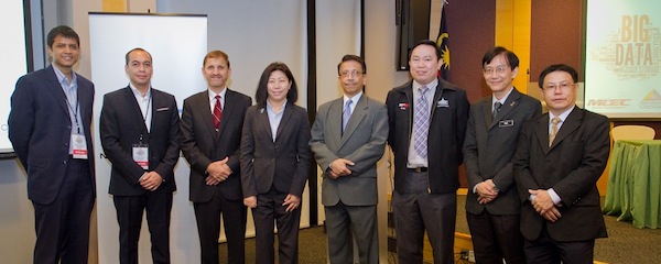 (Left to right): Prakash Mallya, country manager of sales and marketing at Intel Malaysia; Bob Chua,CEO of Pulsate; Dave Rich, CEO of Revolution Analytics; Ng Wan Peng COO of MDeC; Raju Chellam, Asia Pacific head of big data at Dell; Dr Karl Ng MDeC; and 