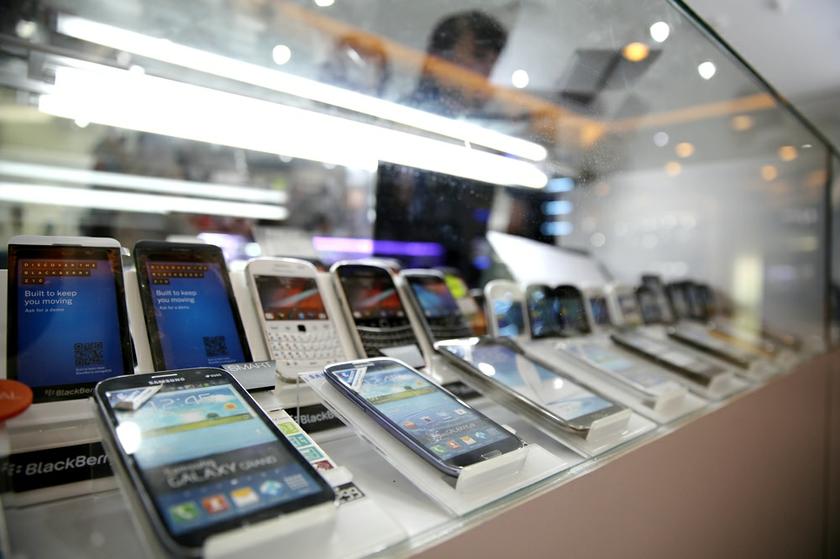 With smartphones gaining popularity in Malaysia, spy agencies can now install malware (malicious software) by sending a phishing link to the victimu00e2u20acu2122s phone through an SMS or email. u00e2u20acu201du00c2u00a0Picture by Choo Choy Mayn