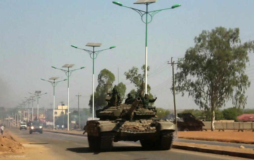 A military tank patrols along one of the main roads in the South Sudanese capital Juba December 16, 2013. u00e2u20acu201d Reuters pic