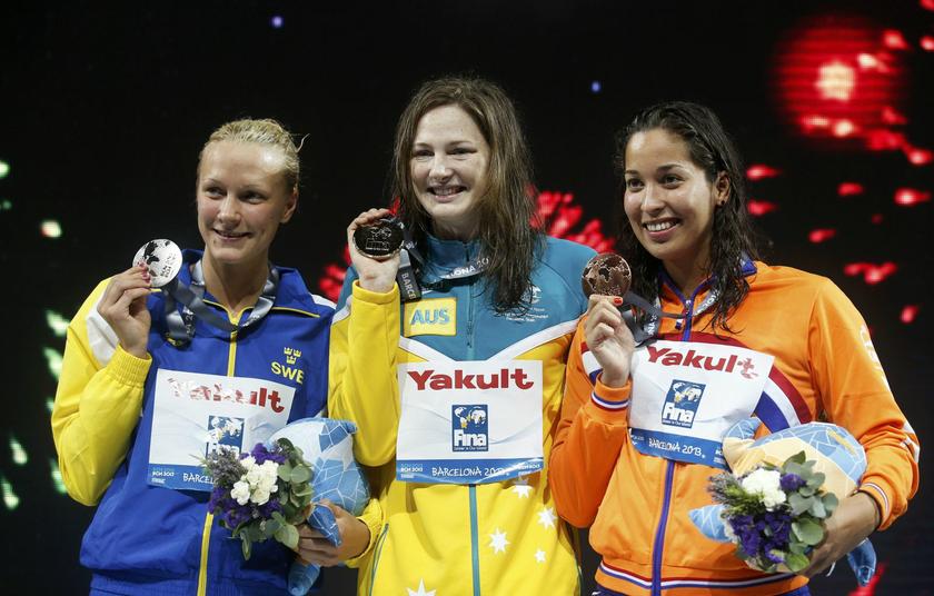 Gold medallist Cate Campbell (C) of Australia, women's 100m freestyle, World Swimming Championships, Sant Jordi arena, Barcelona August 2, 2013. Second Sweden's Sarah Sjostrom (L), third Ranomi Kromowidjojo of Netherlands 