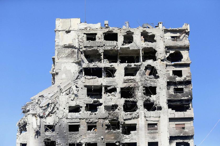 A damaged building in Jobar August 25, 2013, one of the districts in Damascus where the mass poisoning is alleged to have occurred. — Reuters pic
