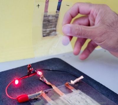 The fully scalable, flexible battery New Jersey Institute of Technology researchers developed that could prove key to making folding tablets and roll-up smartphones. AFP./Relaxnews