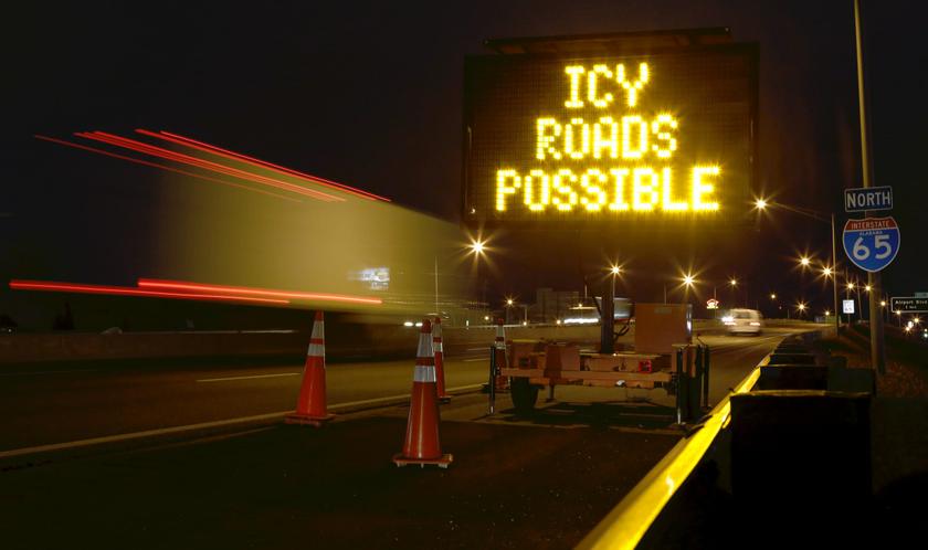 A travel warning sign is seen along Interstate 65 as cold weather descends on Mobile, Alabama January 28, 2014. u00e2u20acu201du00c2u00a0Reuters pic