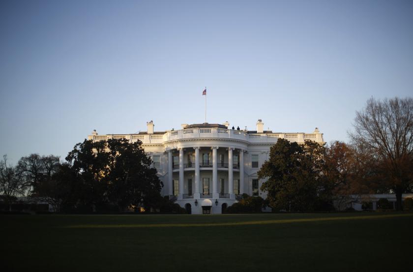 The White House is pictured at sunset in Washington, November 19, 2013. u00e2u20acu201d Reuters pic
